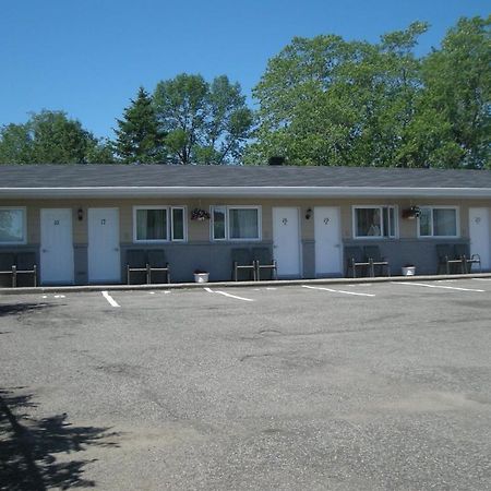 Motel Chevalier Québec Exterior foto
