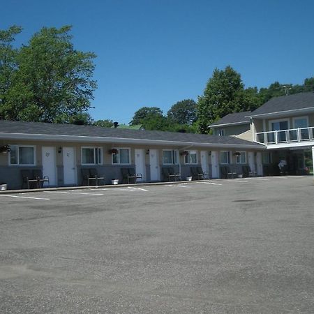 Motel Chevalier Québec Exterior foto