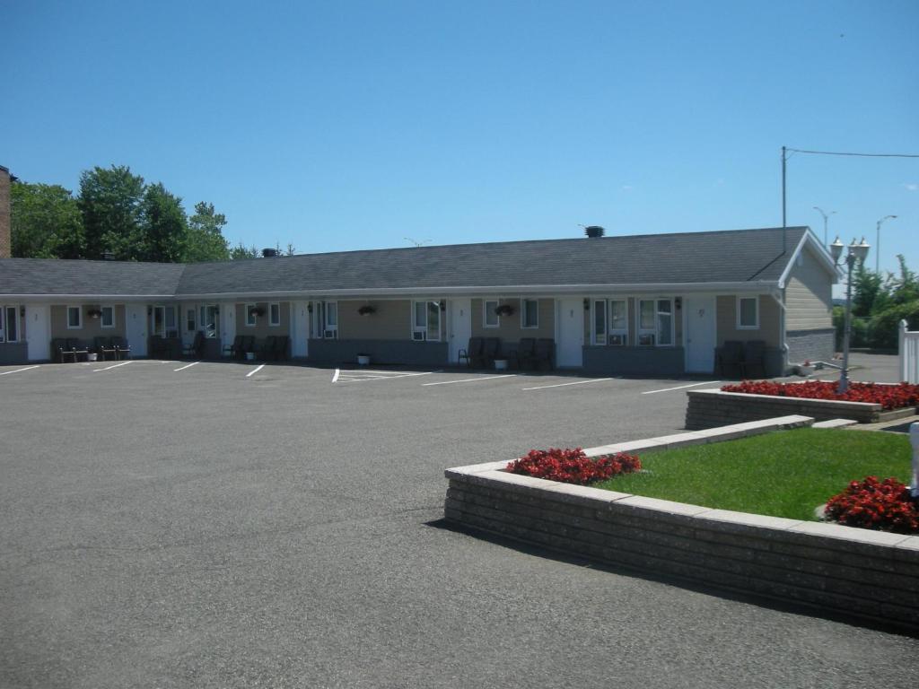 Motel Chevalier Québec Exterior foto
